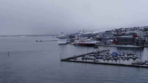 Tromsoe-AIDA-Hurtigruten